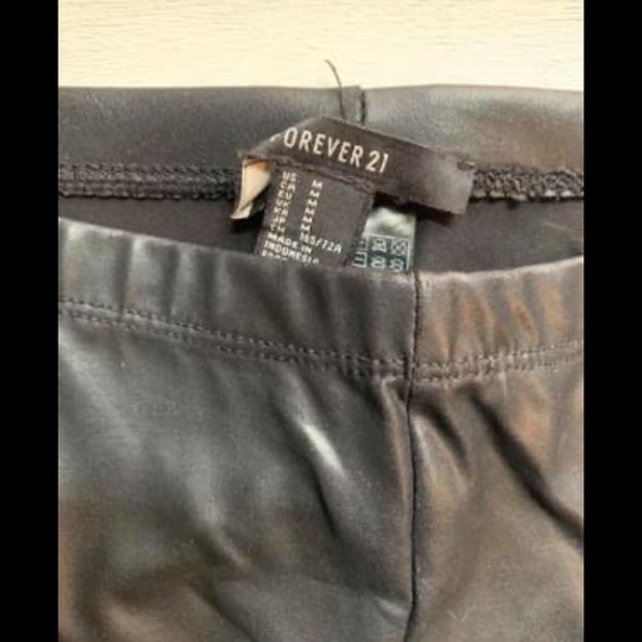 FOREVER 21 Faux Leather Leggings - Picture 3 of 3